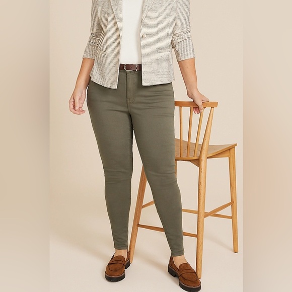 M Jeans by Maurices Dusty Olive Green High Rise Women's Jeans Large Short - Picture 16 of 16